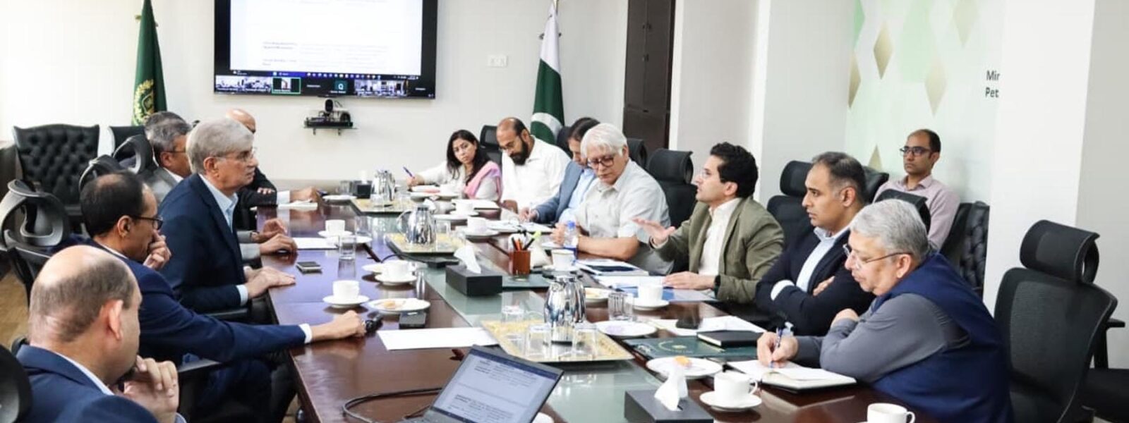 Minister chairs meeting to review petroleum pricing mechanism