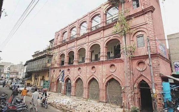 Punjab Orders Repair and Reconstruction of Unsafe Lahore Schools Punjab Orders Repair and Reconstruction of Unsafe Lahore Schools