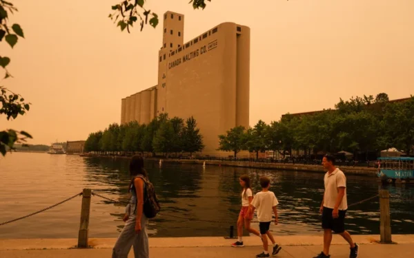 Toronto's air quality worst in world due to Ontario wildfires Toronto's air quality worst in world due to Ontario wildfires