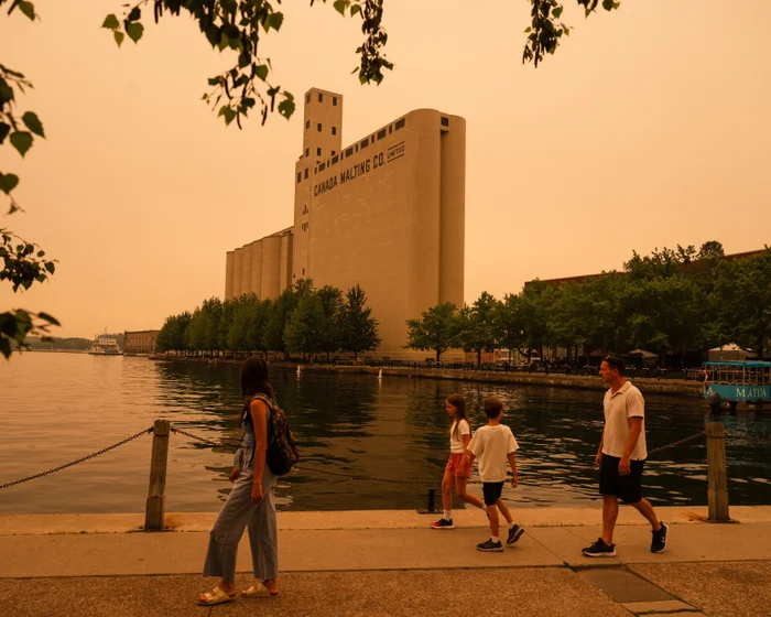 Toronto's air quality worst in world due to Ontario wildfires Toronto's air quality worst in world due to Ontario wildfires