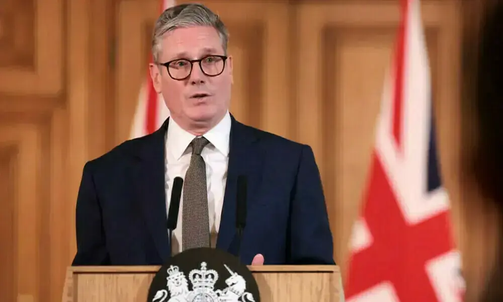 UK PM Starmer to Meet Ukrainian President Zelenskiy in Final Visit