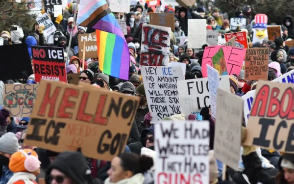 Minneapolis Protesters Indicted for Conspiracy in ICE Crackdown Minneapolis Protesters Indicted for Conspiracy in ICE Crackdown