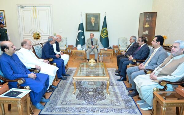 PM Shehbaz Meets Former Balochistan Chief Minister Abdul Malik PM Shehbaz Meets Former Balochistan Chief Minister Abdul Malik