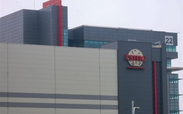 TSMC widens AI chip lead amid supply chain bottlenecks TSMC widens AI chip lead amid supply chain bottlenecks