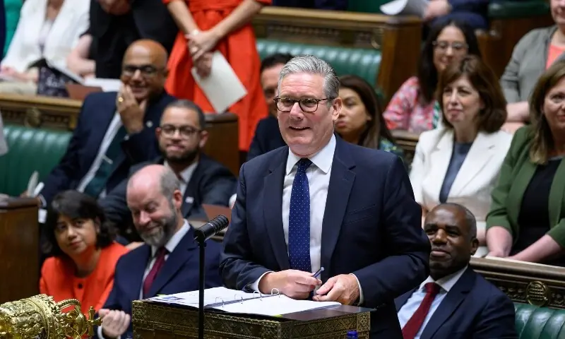 Starmer Resigns as UK Prime Minister, Pledges Support to Burnham