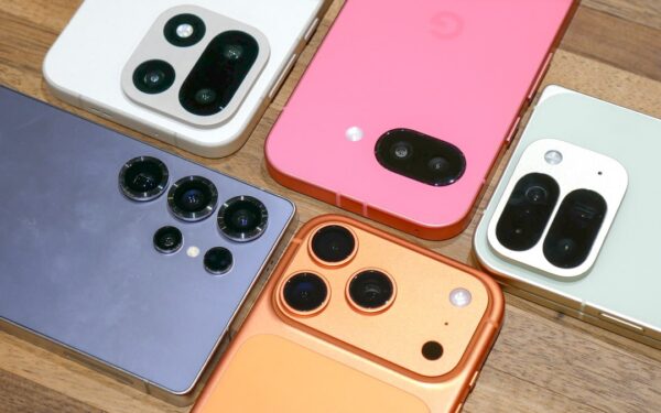 Pakistan’s Mobile Phone Imports Reach .89 Billion in FY25-26 Pakistan’s Mobile Phone Imports Reach .89 Billion in FY25-26