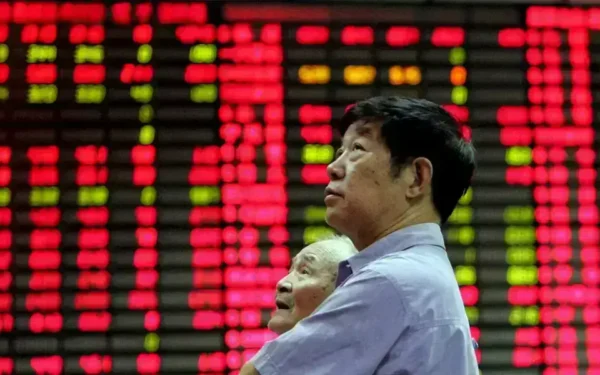 Chinese Stocks Fall as Oil Prices Surge