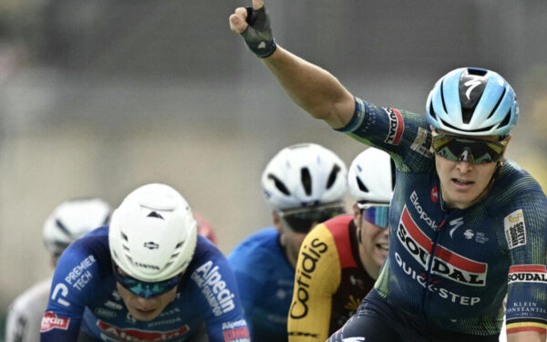 Merlier wins Stage 12 of Tour de France