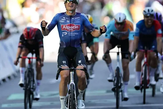 Philipsen wins Tour de France 17th stage, ends frustrating run