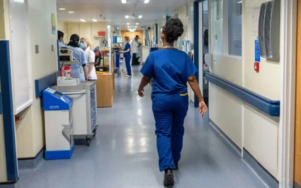 Younger midwives quitting NHS amid burnout crisis Younger midwives quitting NHS amid burnout crisis