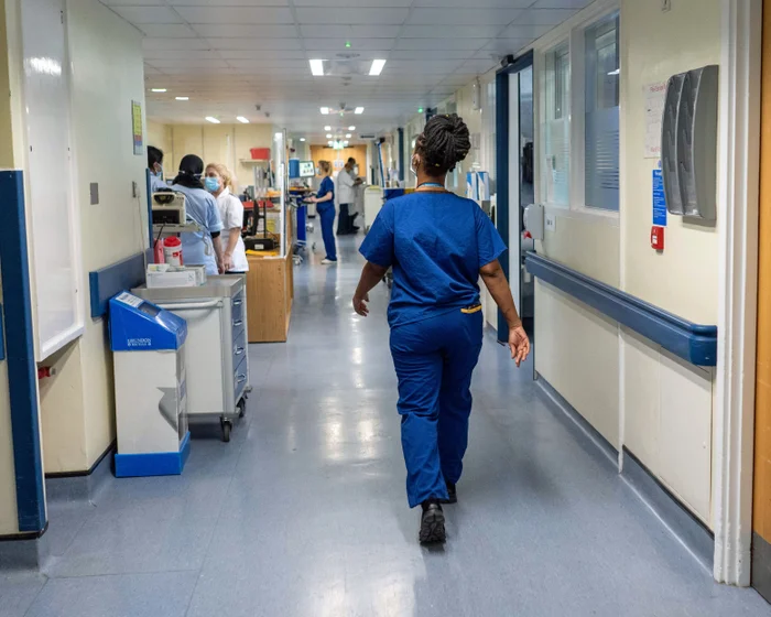 Younger midwives quitting NHS amid burnout crisis Younger midwives quitting NHS amid burnout crisis