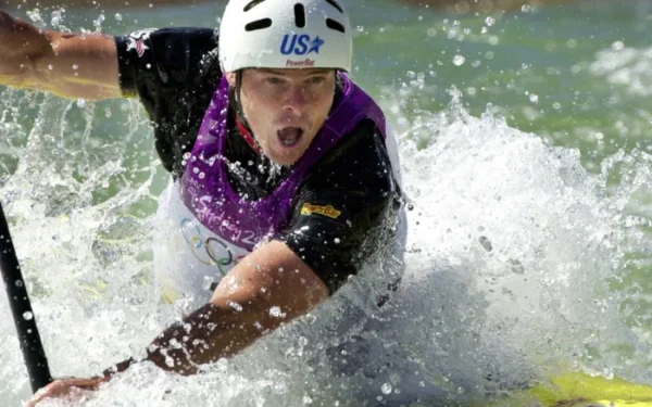 Ex-Olympian denies Reflecting Pool vandalism charges
