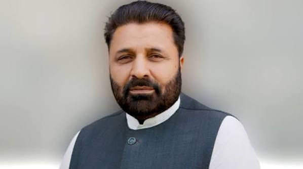 CM Gilgit-Baltistan pledges to address employees' demands CM Gilgit-Baltistan pledges to address employees' demands