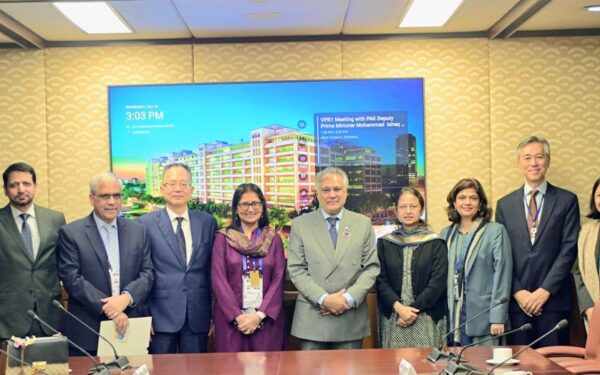 DPM/FM Dar and ADB Officials Reaffirm Long-standing Partnership DPM/FM Dar and ADB Officials Reaffirm Long-standing Partnership