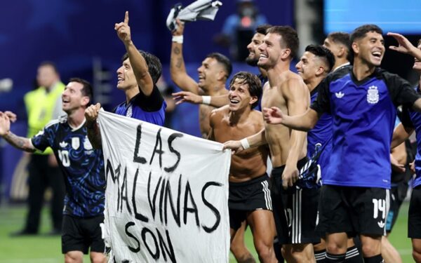 Argentina Players Face FIFA Controversy After World Cup Banner Display