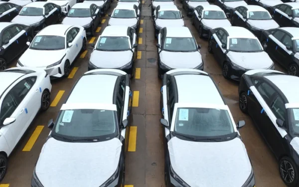 China’s Economy Grows at Lowest Rate Since 1990s
