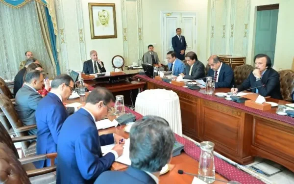 PM directs swift upgradation of Pakistan Railways to boost regional trade PM directs swift upgradation of Pakistan Railways to boost regional trade
