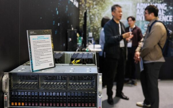 Supermicro's Orders Surpass Billion, Boosted by SpaceX Supermicro's Orders Surpass Billion, Boosted by SpaceX