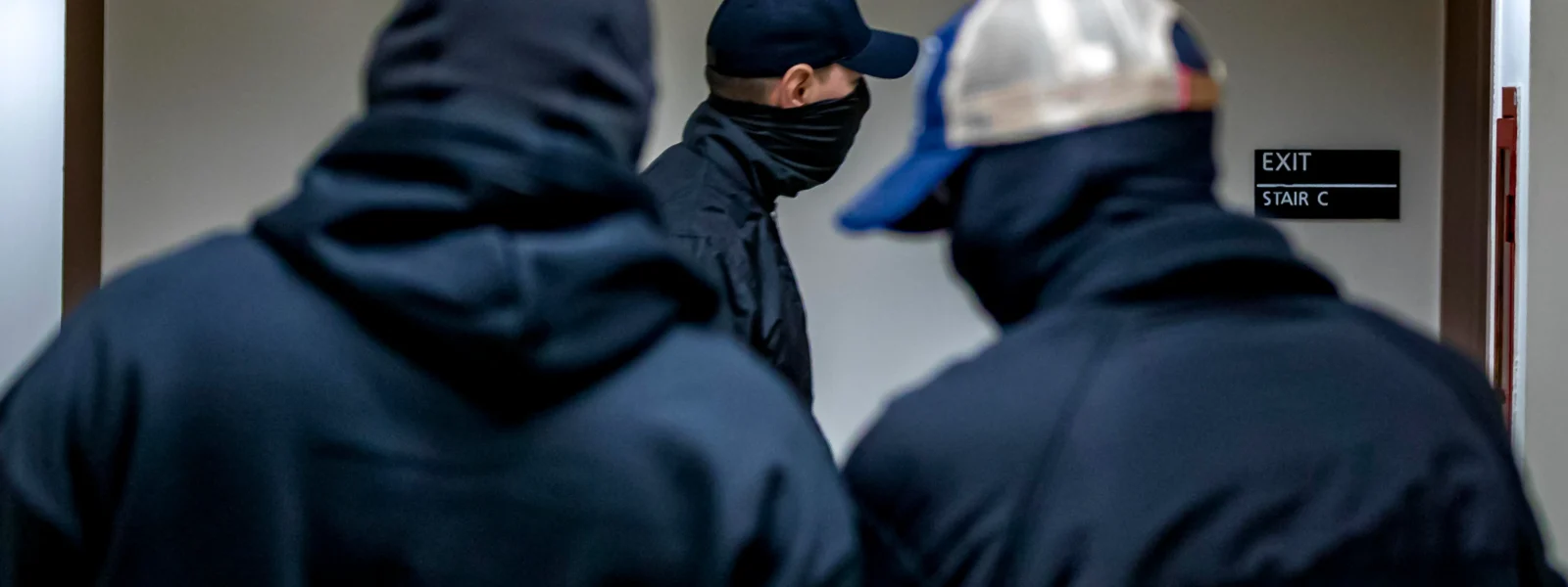 FBI to Cease Investigating ICE Agents’ Assaults FBI to Cease Investigating ICE Agents’ Assaults