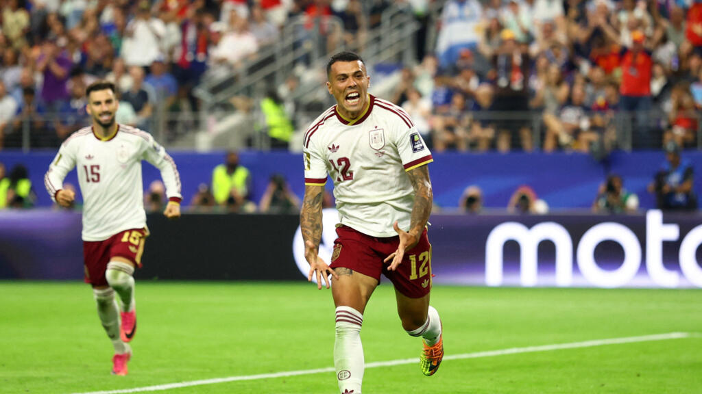 Spain defeat France to reach World Cup final