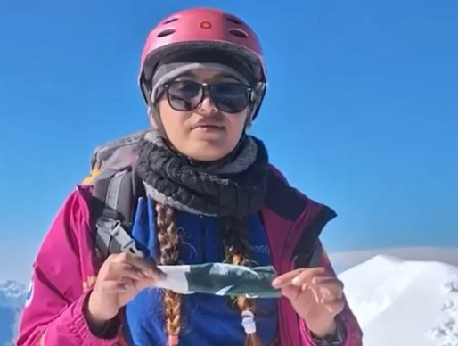 Teenager Malaika Khilji Makes History as First Woman from Balochistan to Summit Khosar Gang Peak
