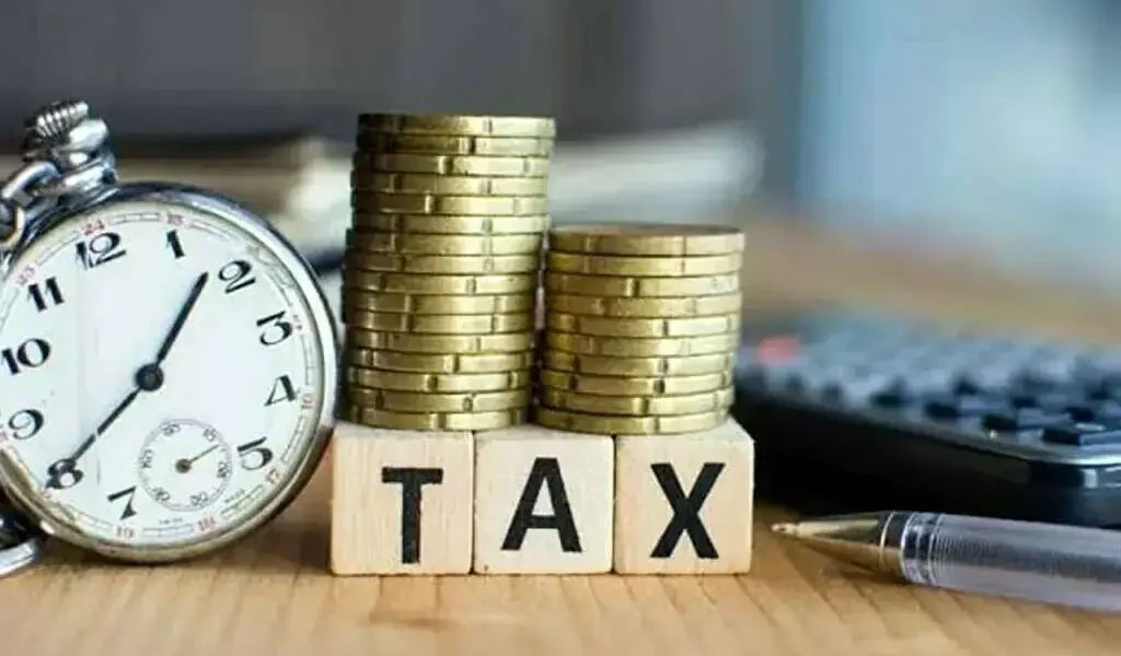 FBR collects Rs1.866 trillion through power bills in four fiscal years FBR collects Rs1.866 trillion through power bills in four fiscal years