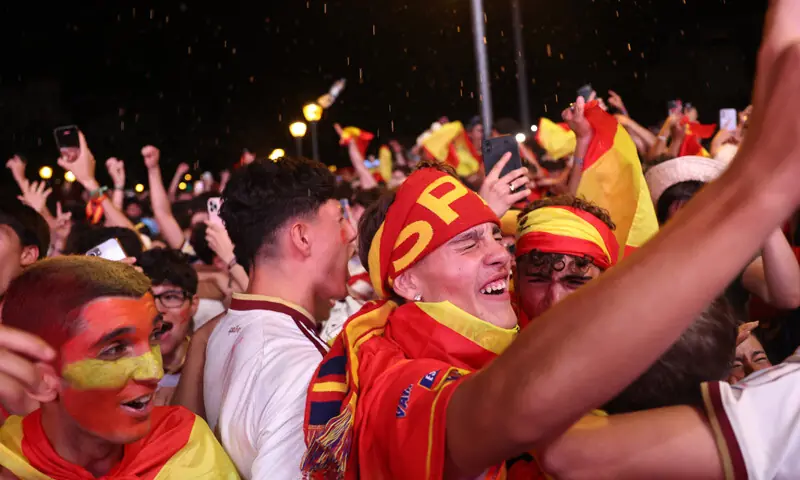 Madrid erupts as Spain reach World Cup final Madrid erupts as Spain reach World Cup final