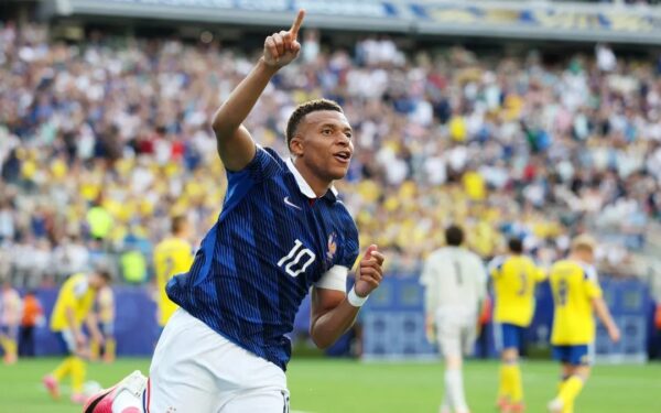 Mbappe Wins Second FIFA World Cup Golden Boot Mbappe Wins Second FIFA World Cup Golden Boot