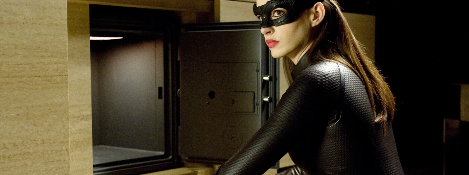 Anne Hathaway spent week preparing for Harley Quinn role