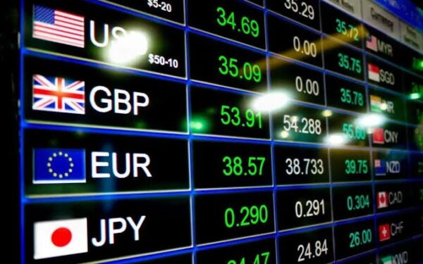 Pakistan issues new forward foreign exchange rates for July 20 Pakistan issues new forward foreign exchange rates for July 20