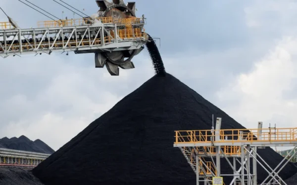 Bank of England Bans Coal Bonds for Key Loans Bank of England Bans Coal Bonds for Key Loans