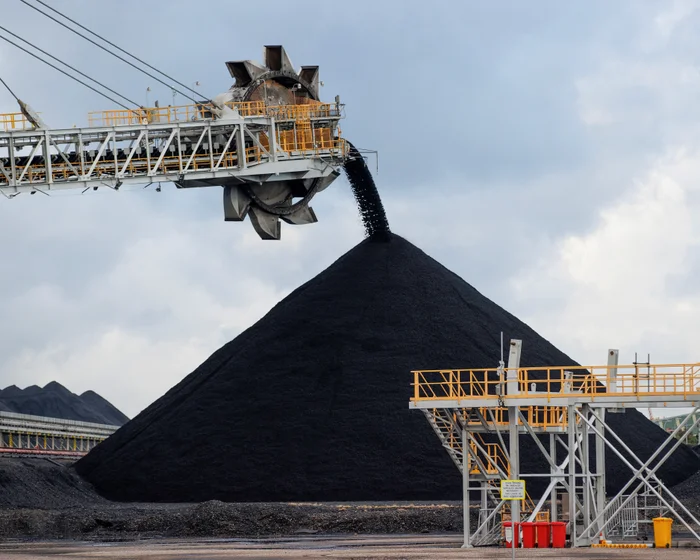 Bank of England Bans Coal Bonds for Key Loans Bank of England Bans Coal Bonds for Key Loans