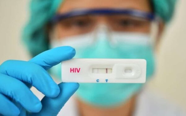 Sindh Government to File Criminal Cases Against Negligent Doctors Over HIV Outbreak Sindh Government to File Criminal Cases Against Negligent Doctors Over HIV Outbreak