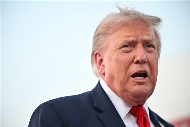 Trump signs tariff relief for US aluminum producers Trump signs tariff relief for US aluminum producers