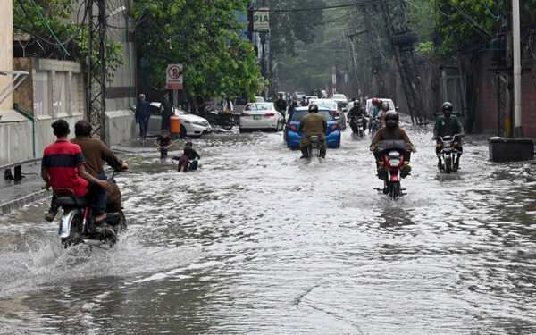 Heavy rain disrupts Abbottabad Heavy rain disrupts Abbottabad
