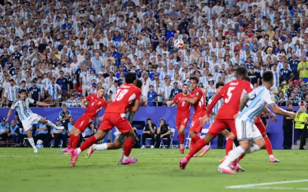 Alvarez praises Argentina's resilience after World Cup victory