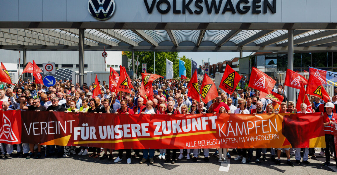 VW Group and Unions Fail to Agree on Cost-Cutting Plan VW Group and Unions Fail to Agree on Cost-Cutting Plan
