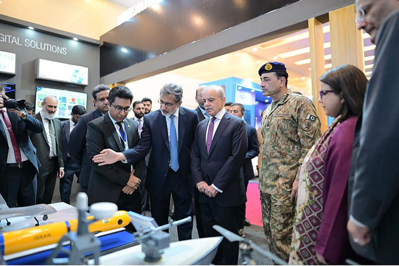 Prime Minister and Army Chief Visit Indus RAS Expo Prime Minister and Army Chief Visit Indus RAS Expo