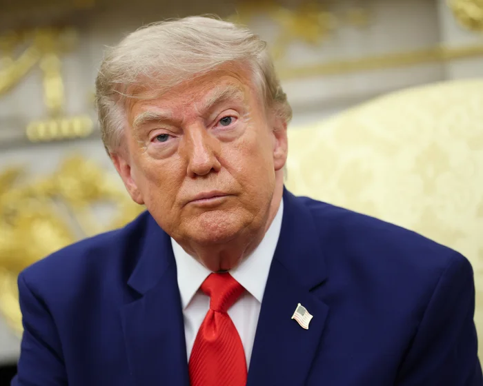 Trump to impose 100% tariffs on imported generic drugs Trump to impose 100% tariffs on imported generic drugs