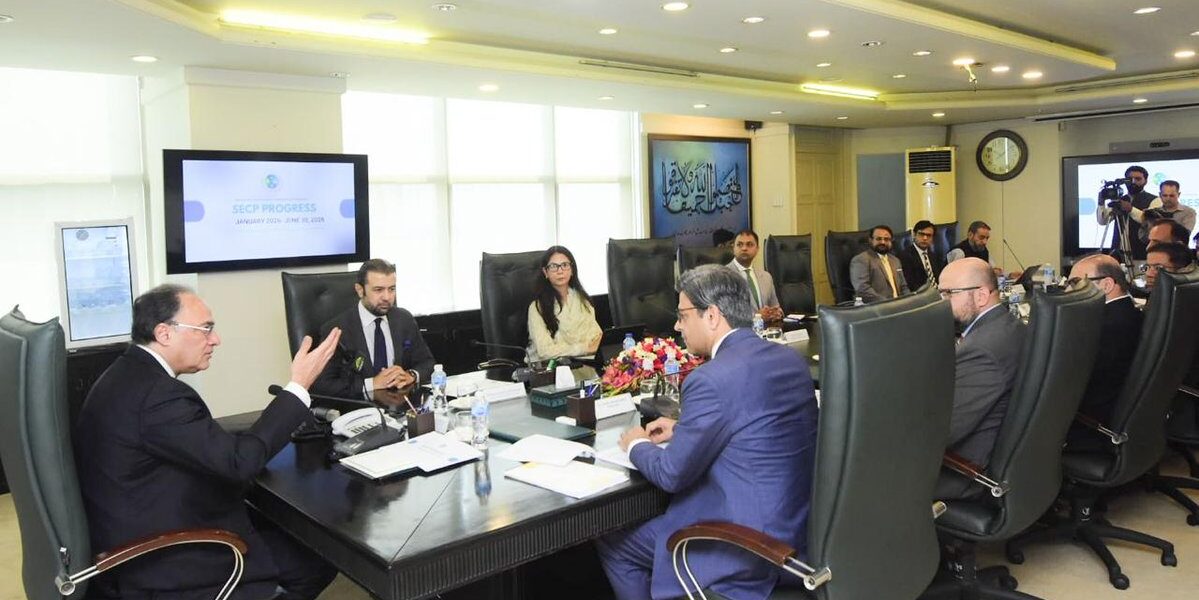 Finance Minister Praises SECP’s Regulatory Reforms and Digital Transformation