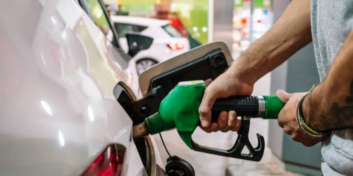 Petrol Pump Sealed After Overfilling Complaint in Islamabad