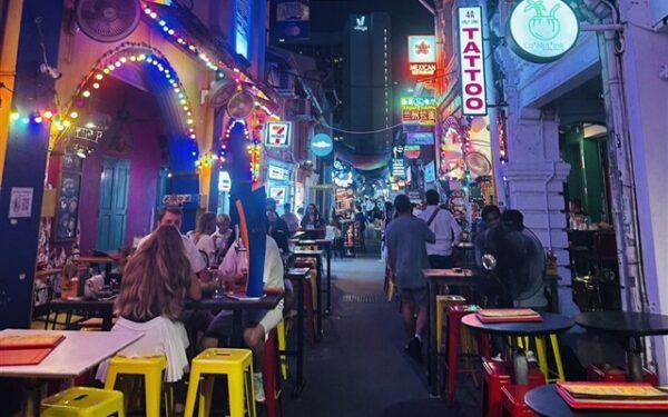 ASEAN Middlemen Drive AI Chip Demand ASEAN Middlemen Drive AI Chip Demand