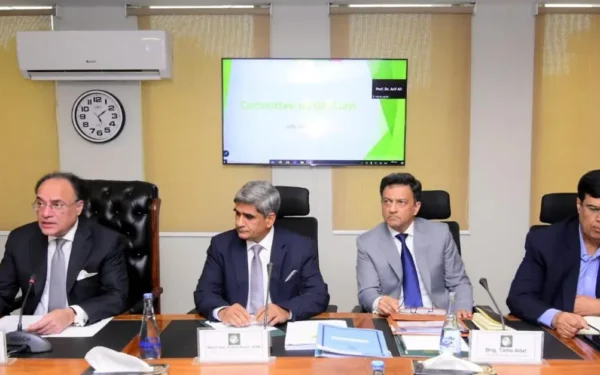Finance Minister Reviews GM Corn Policy Finance Minister Reviews GM Corn Policy