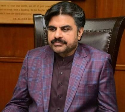 Sindh Minister Directs Removal of Encroachments Around Karimabad Underpass Sindh Minister Directs Removal of Encroachments Around Karimabad Underpass