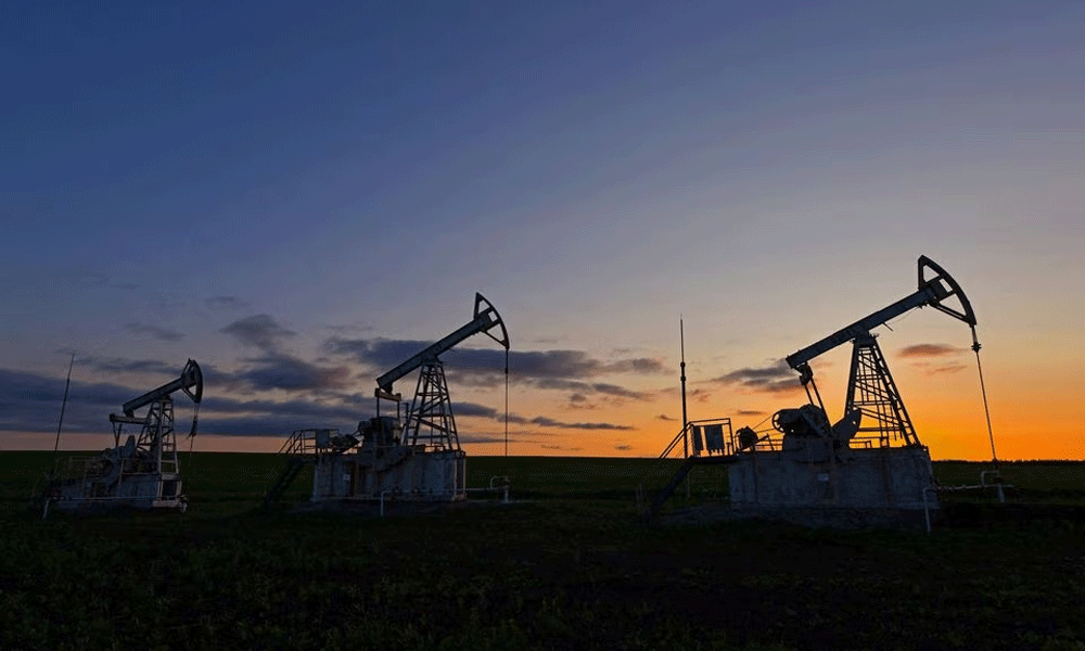 Oil prices rise amid concerns over Red Sea shipping Oil prices rise amid concerns over Red Sea shipping