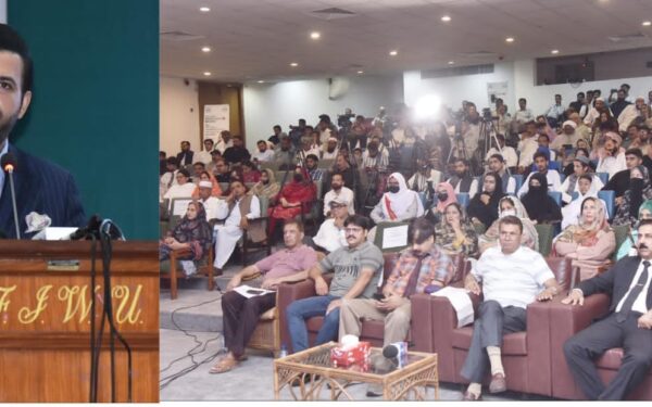 Federal Secretary Praises Top Matric Exam Performers