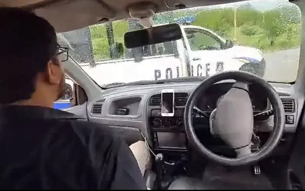 Remote-controlled car crashes into police van due to technical fault Remote-controlled car crashes into police van due to technical fault