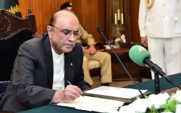 Government Considers Bypassing Zardari’s Assent for Judges’ Appointments