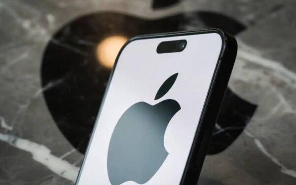 Apple Surpasses 9 Billion in Q3 Revenue, iPhone Sales Surge