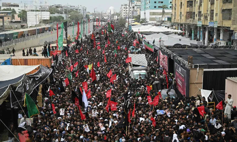 Chehlum procession concludes peacefully in Karachi amid heavy security Chehlum procession concludes peacefully in Karachi amid heavy security